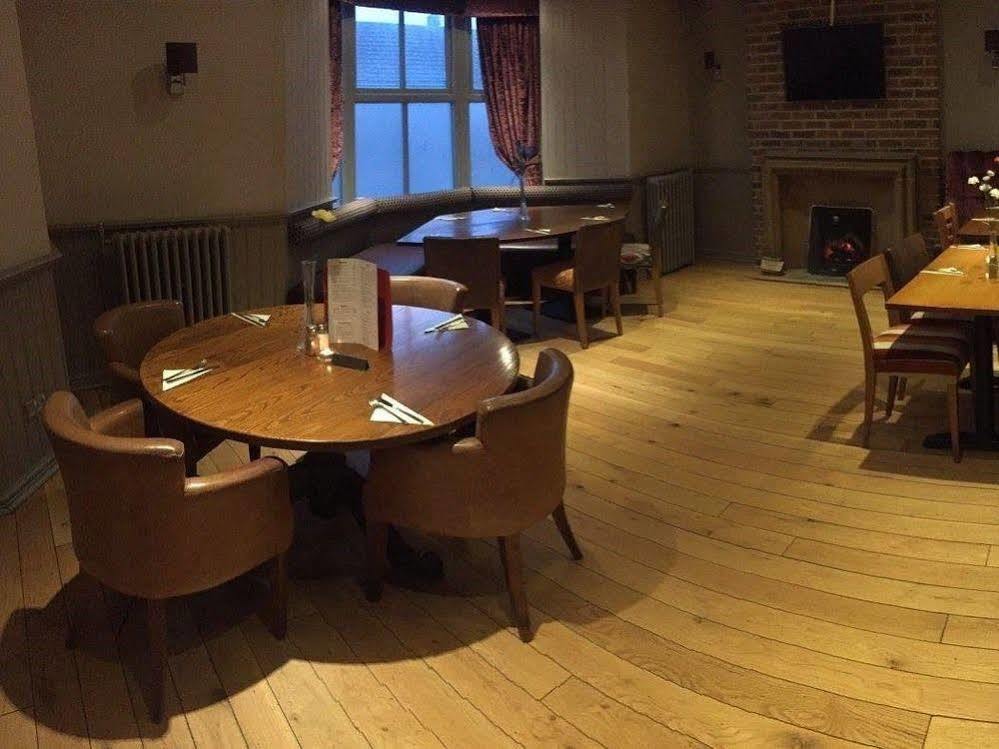 The Warwick Arms Hotel Chew Magna Exterior photo